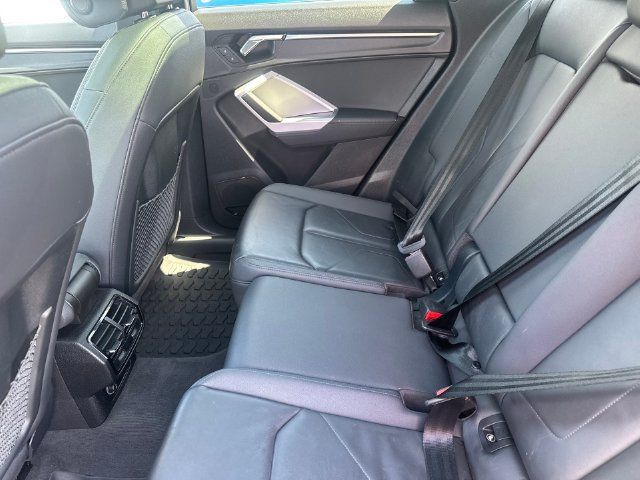 Used 2022 Audi Q3 2.0T Premium Plus w/ Premium Plus Package AWD/4WD image 26
