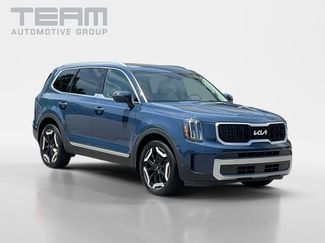 Used 2023 Kia Telluride EX w/ EX Captain's Chair Package FWD video 1