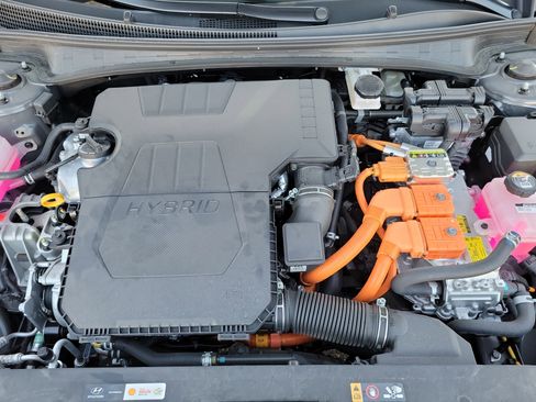 Used 2025 Hyundai Elantra Limited image 26