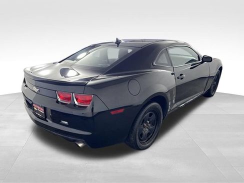 Used 2011 Chevrolet Camaro LS RWD image 9