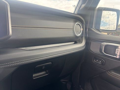 Used 2024 RAM 1500 Big Horn AWD/4WD image 27