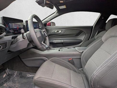 Used 2025 Ford Mustang Coupe image 11
