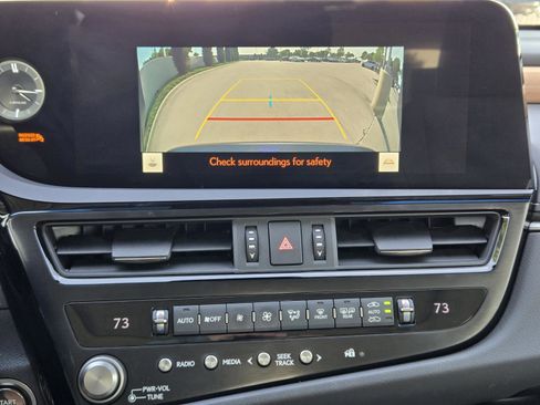 Used 2024 Lexus ES 350 w/ Premium Package FWD image 28