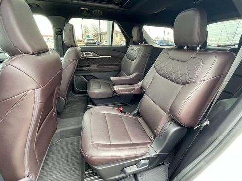 Used 2025 Ford Explorer Platinum w/ LUX Leather Package image 20
