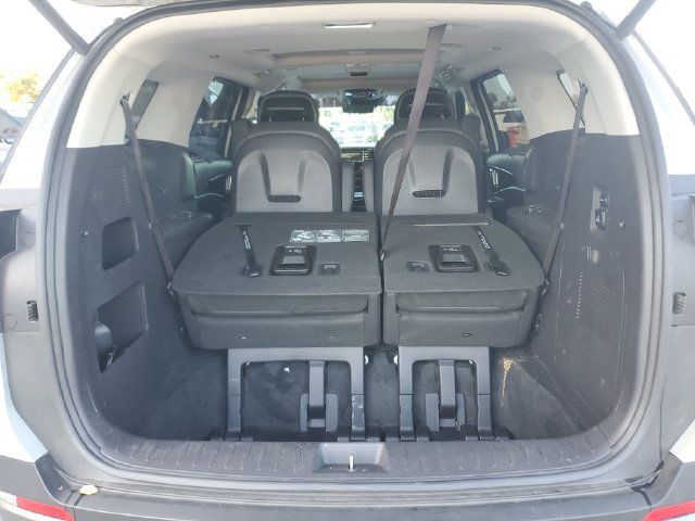 Certified 2025 Kia Carnival SX Prestige FWD image 6