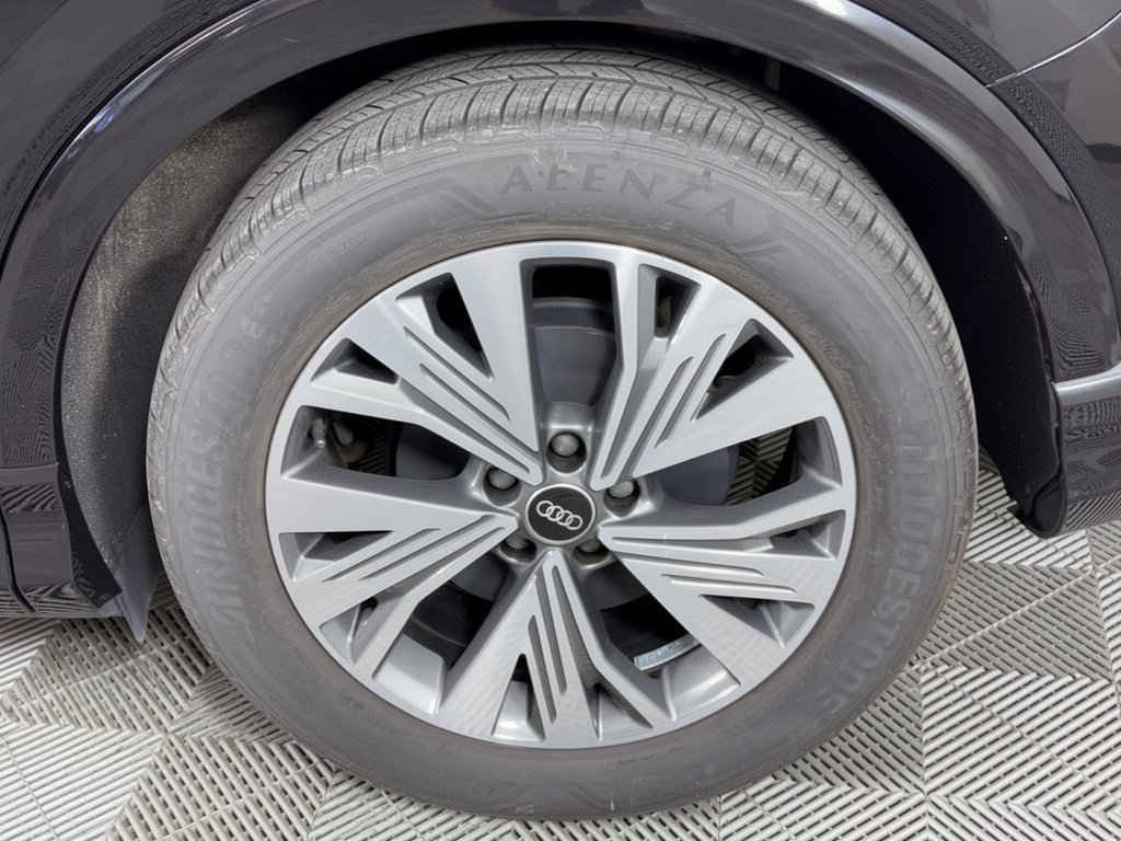 Used 2023 Audi Q4 e-tron Premium Plus RWD image 13