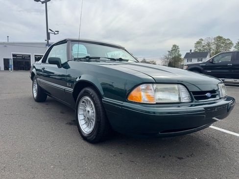 Used 1990 Ford Mustang LX RWD image 15