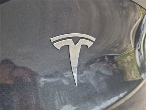 Used 2024 Tesla Model Y Performance AWD/4WD image 14