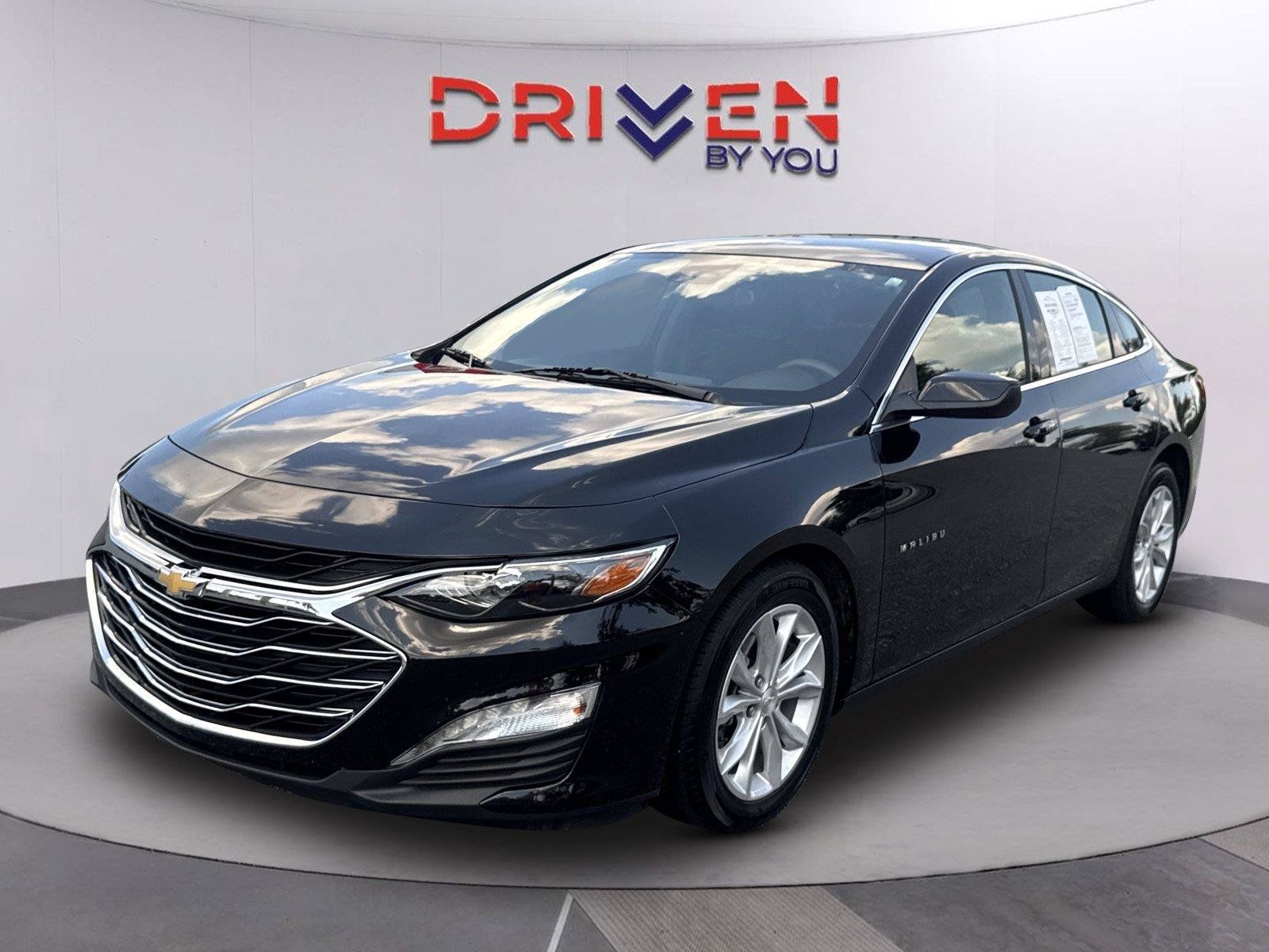 Used 2025 Chevrolet Malibu LT FWD image 7