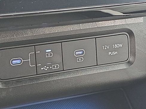 Used 2025 Hyundai Tucson Limited AWD/4WD image 26