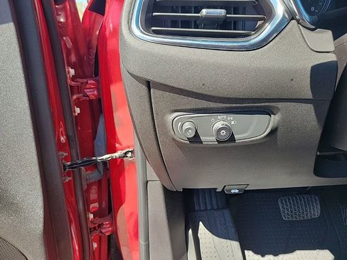 Used 2024 Chevrolet Equinox LT w/ LPO, Floor Liner Package image 22