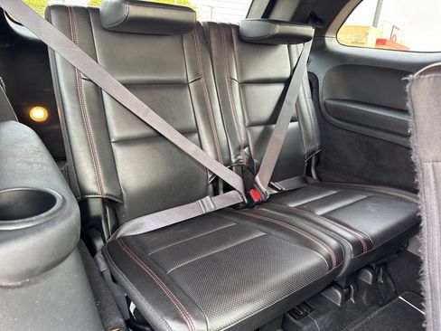 Used 2024 Dodge Durango GT RWD image 15