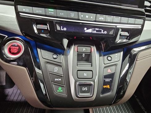 New 2026 Honda Odyssey Touring image 20