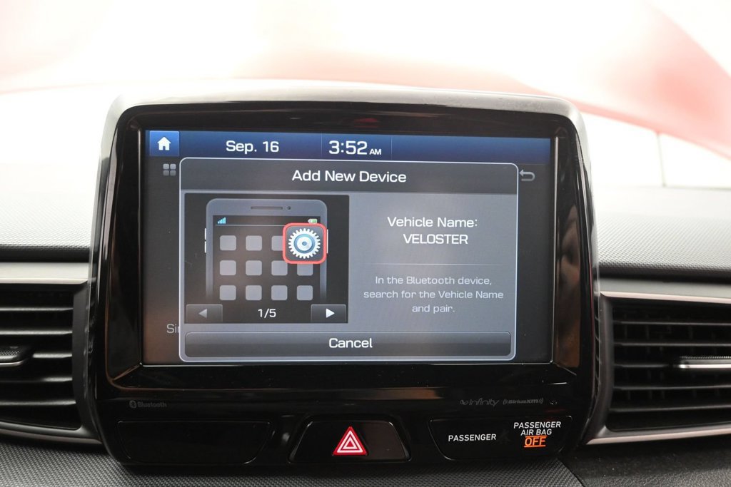 Used 2019 Hyundai Veloster Turbo FWD image 25
