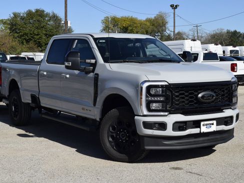 New 2026 Ford F350 Lariat w/ Black Appearance Package image 3
