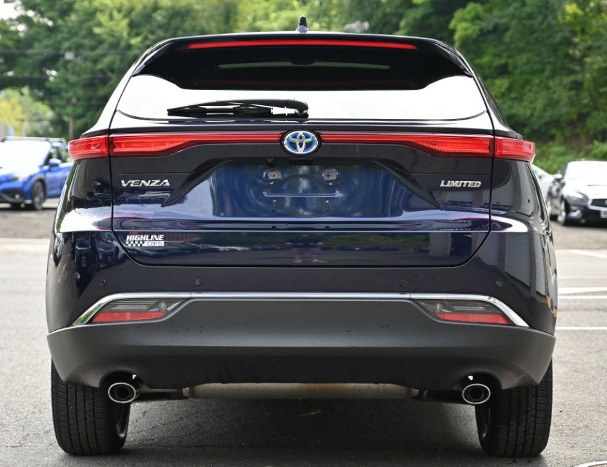 Used 2024 Toyota Venza Limited AWD/4WD image 6