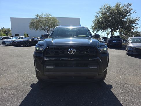 Used 2025 Toyota 4Runner Limited image 4