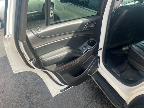 Used 2015 Chevrolet Tahoe LT image 30
