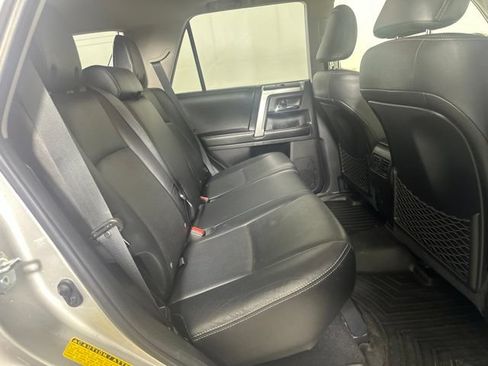 Used 2015 Toyota 4Runner Limited AWD/4WD image 24