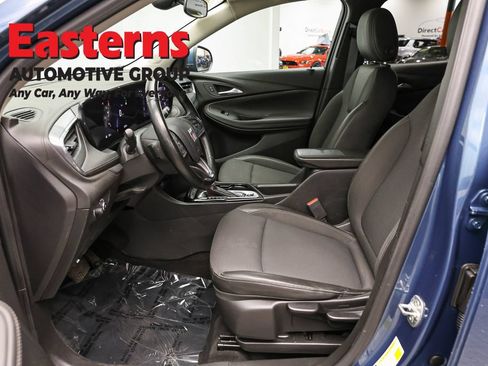Used 2024 Buick Encore GX Preferred FWD image 13