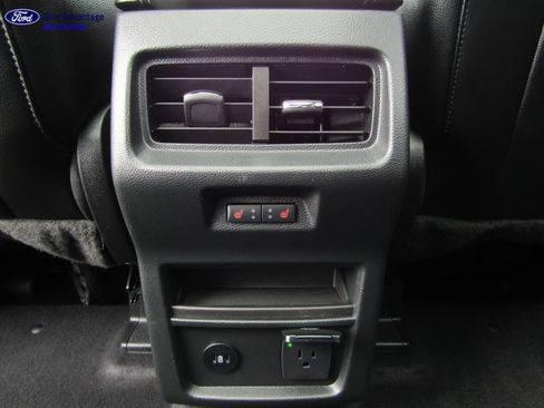 Certified 2023 Ford Edge Titanium w/ Equipment Group 301A AWD/4WD image 24