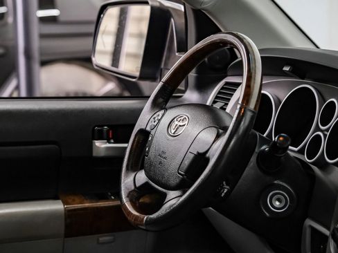 Used 2010 Toyota Tundra Limited AWD/4WD image 18