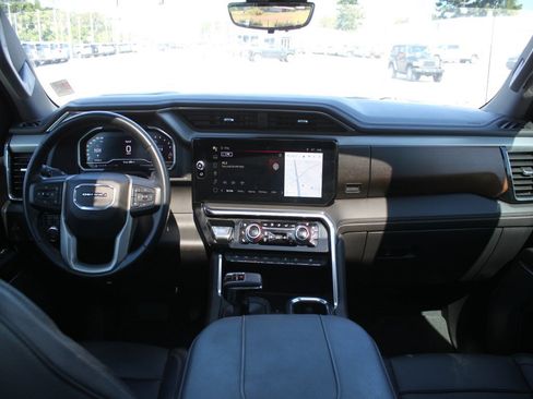 Used 2023 GMC Sierra 1500 Denali w/ Denali Reserve Package image 8