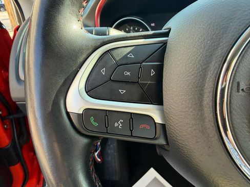 Used 2020 Jeep Compass Trailhawk w/ Leather Interior Group AWD/4WD image 26