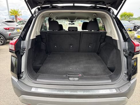 Used 2022 Nissan Rogue SV AWD/4WD image 12