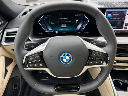 Certified 2025 BMW i4 xDrive40i AWD/4WD image 12