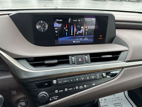 Used 2020 Lexus ES 350 w/ Premium Package image 18