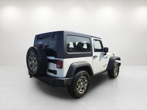 Used 2017 Jeep Wrangler Rubicon w/ Power Convenience Group AWD/4WD image 5