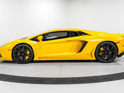 Used 2015 Lamborghini Aventador LP 700-4 AWD/4WD image 6
