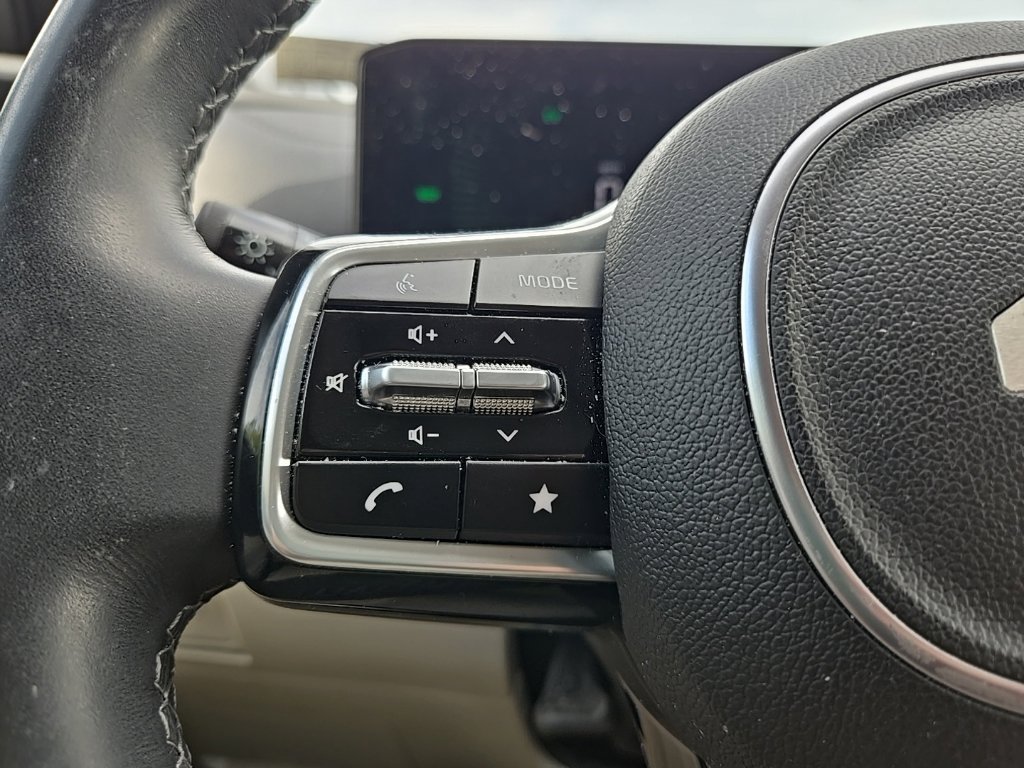 Certified 2025 Kia Sorento EX AWD/4WD image 15