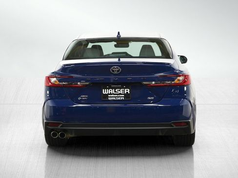 Used 2025 Toyota Camry SE w/ Multimedia Upgrade Package AWD/4WD image 4