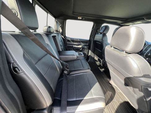 Used 2018 Ford F150 Raptor w/ Equipment Group 802A Luxury image 28