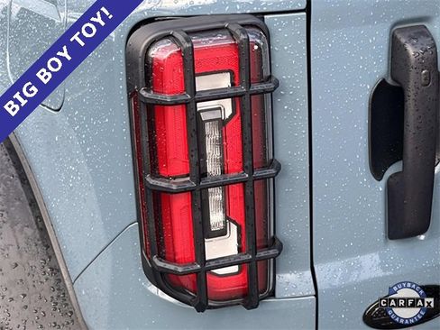 Used 2023 Ford Bronco Everglades image 10