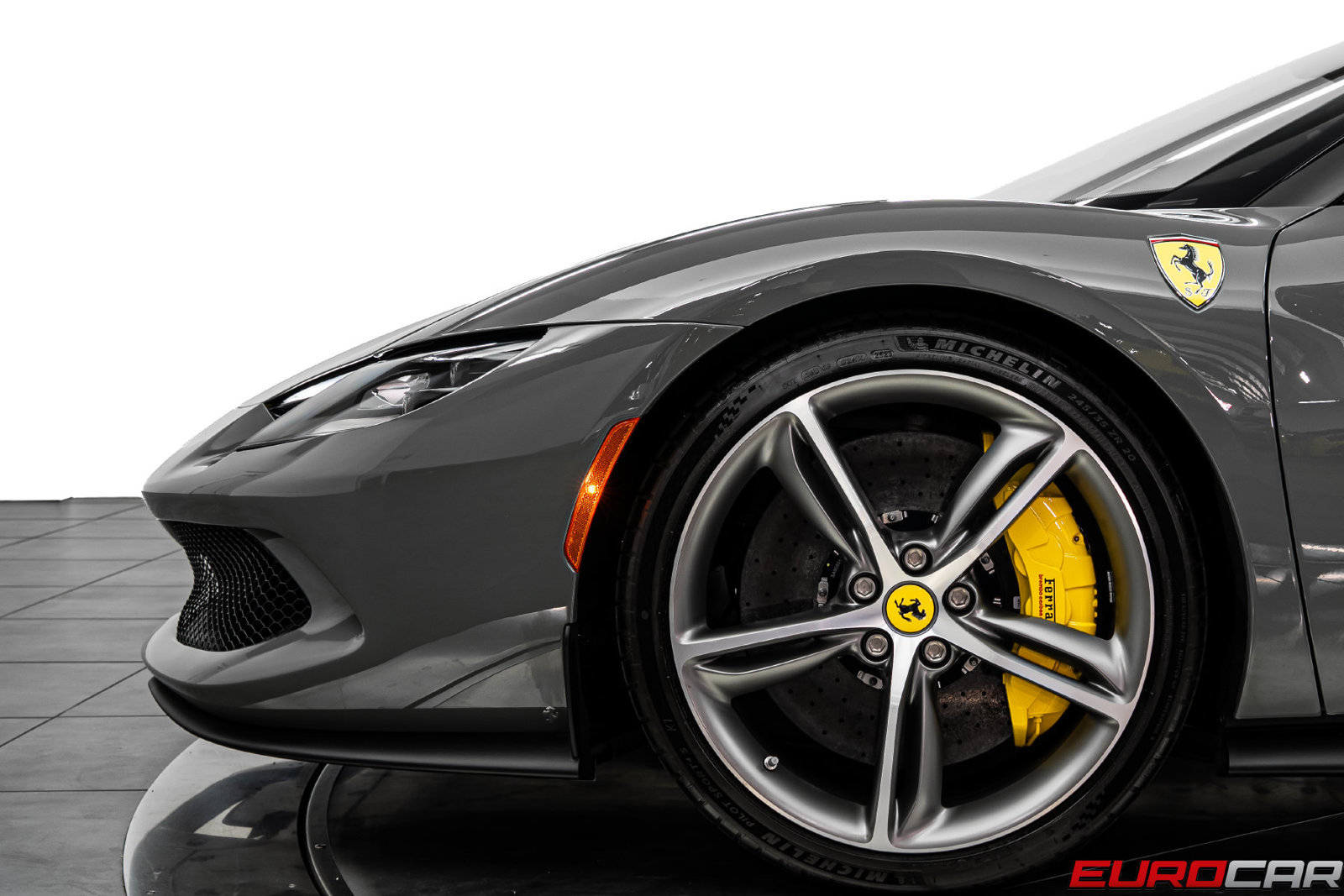 Used 2023 Ferrari 296 GTB RWD image 16
