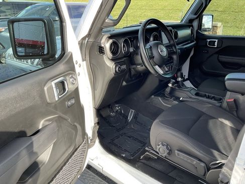 Used 2022 Jeep Wrangler Unlimited Sport image 10