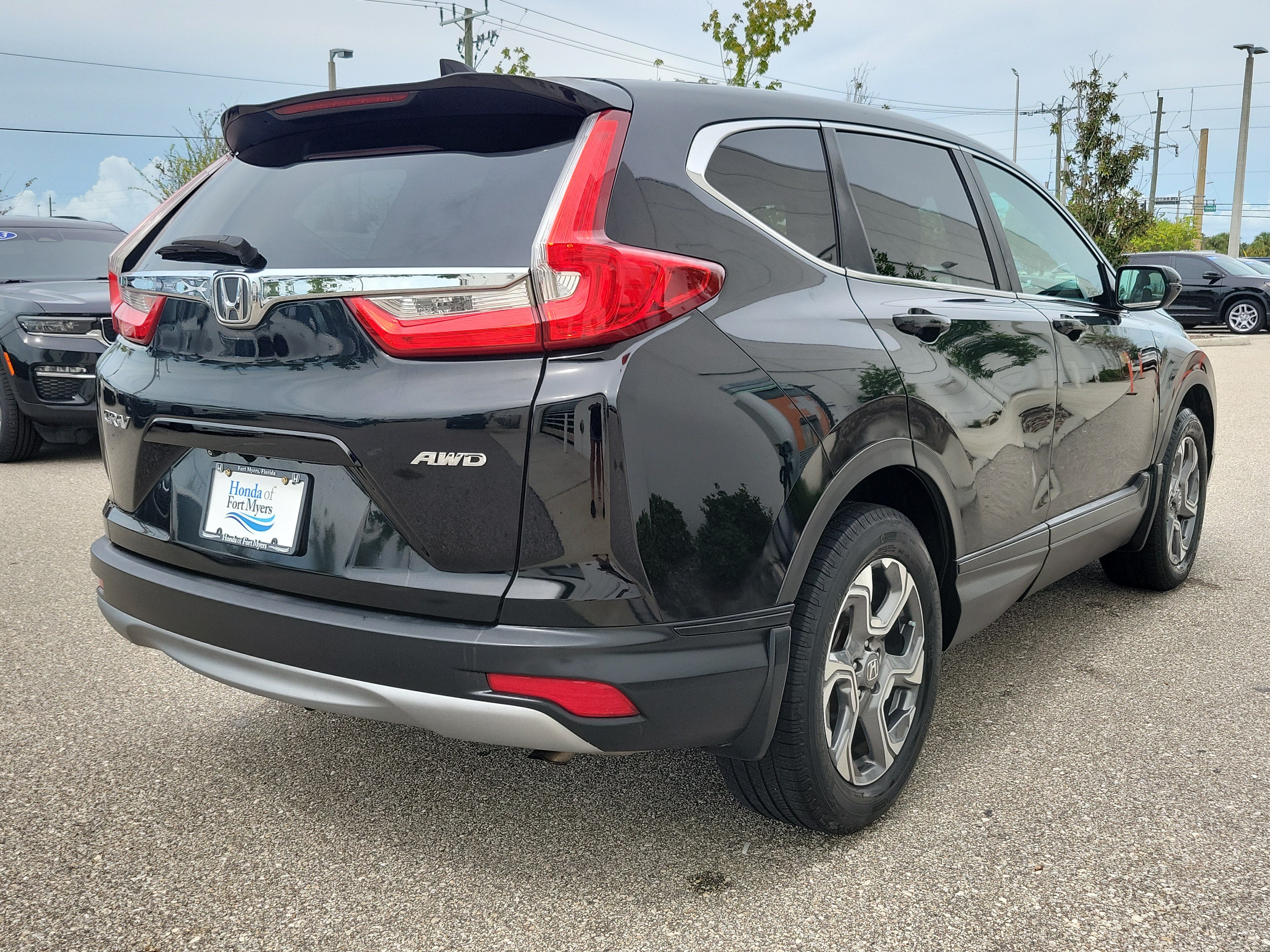 Used 2017 Honda CR-V EX-L image 6