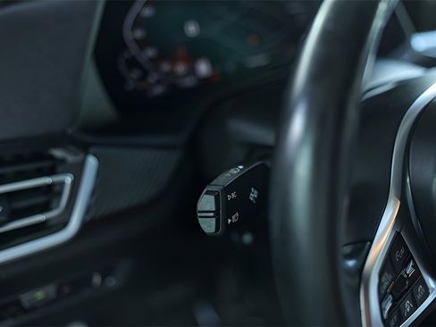 Used 2023 BMW X6 M50i w/ Executive Package image 32