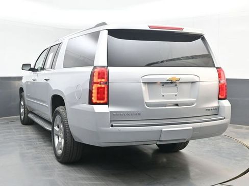 Used 2020 Chevrolet Suburban Premier AWD/4WD image 12