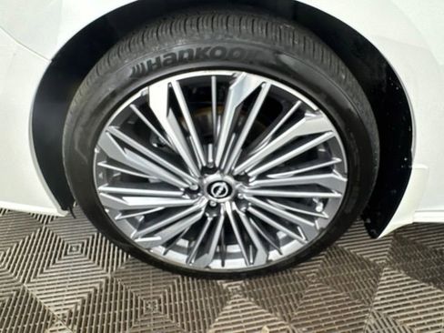 Certified 2024 Nissan Altima 2.5 SL FWD image 26