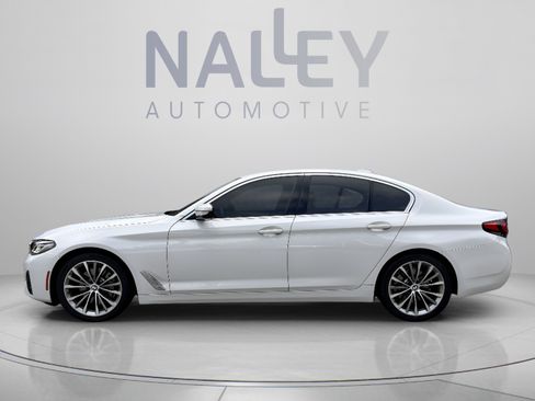 Used 2022 BMW 530i w/ Premium Package RWD image 2