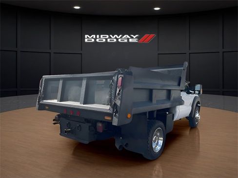 Used 2011 Ford F550 4x4 Regular Cab Super Duty w/ Payload Upgrade Pkg image 6