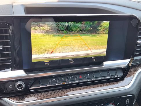 New 2026 Chevrolet Silverado 1500 LT Trail Boss w/ Convenience Package II AWD/4WD image 17