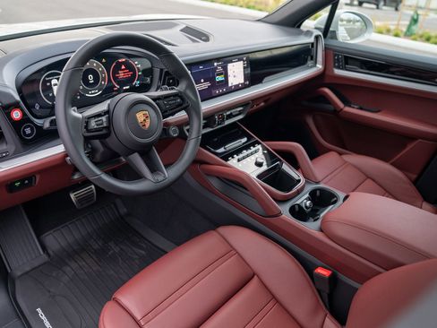 New 2026 Porsche Cayenne S AWD/4WD image 4