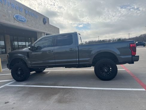 Used 2020 Ford F250 Lariat image 8