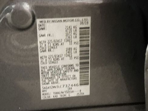 Used 2020 Nissan Rogue S image 27