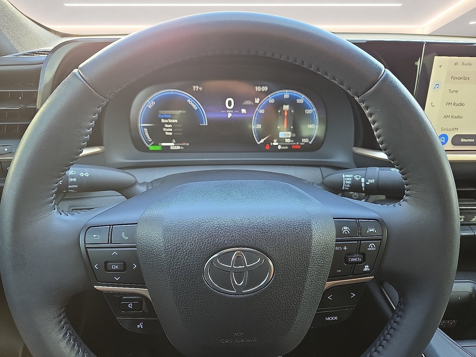 Used 2023 Toyota Crown AWD/4WD image 4